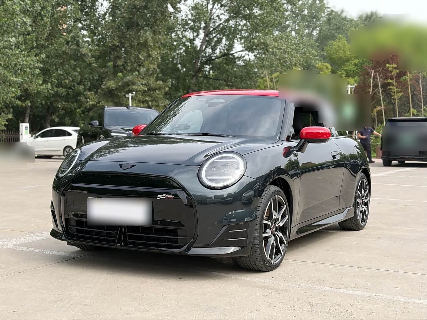 2024 MINI Electric MINI COOPER front exterior