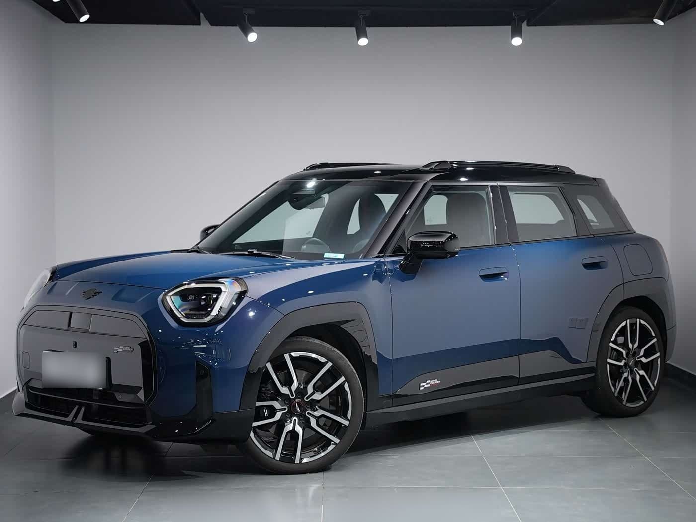 2024 MINI Electric MINI ACEMAN