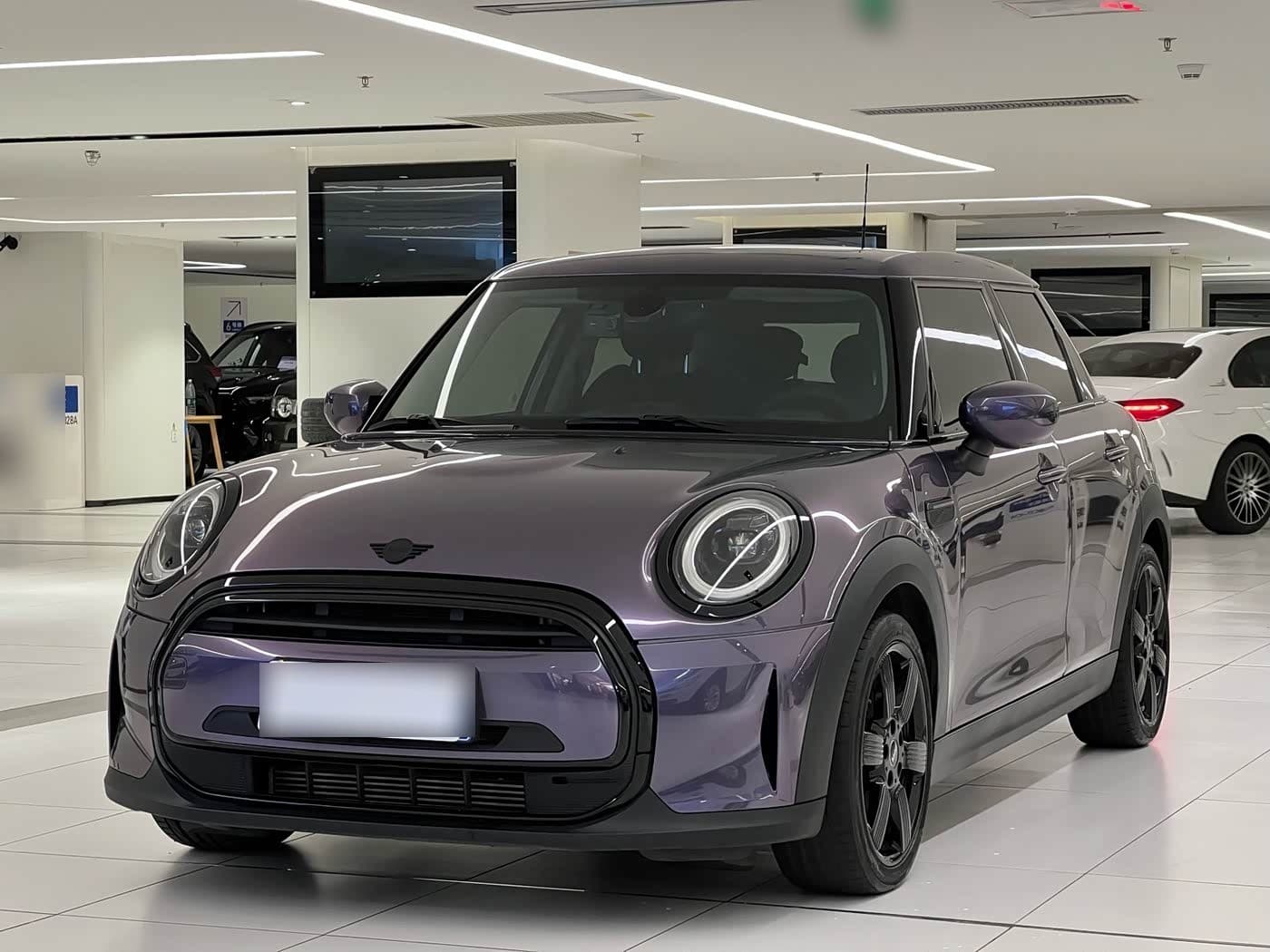 2022 MINI MINI front exterior