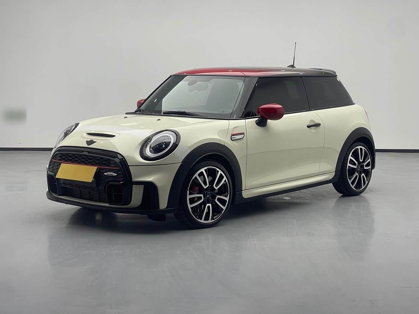 2022 MINI JCW