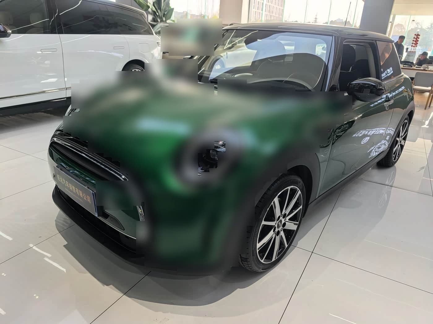 2022 MINI MINI front exterior