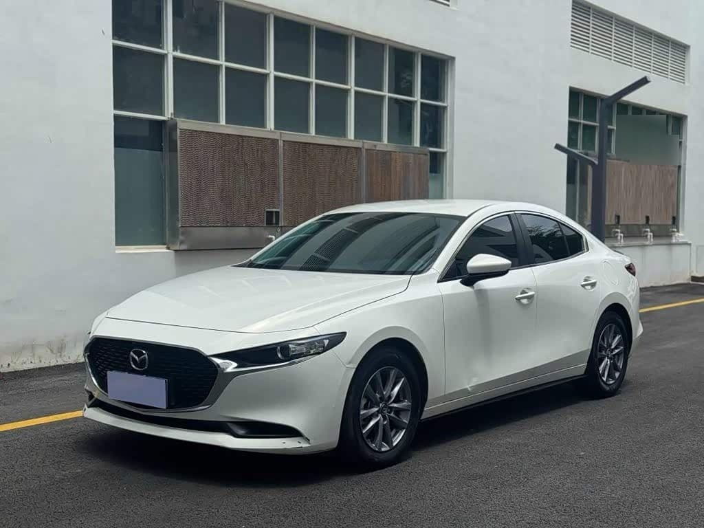 2023 Mazda Mazda3 Axela front exterior