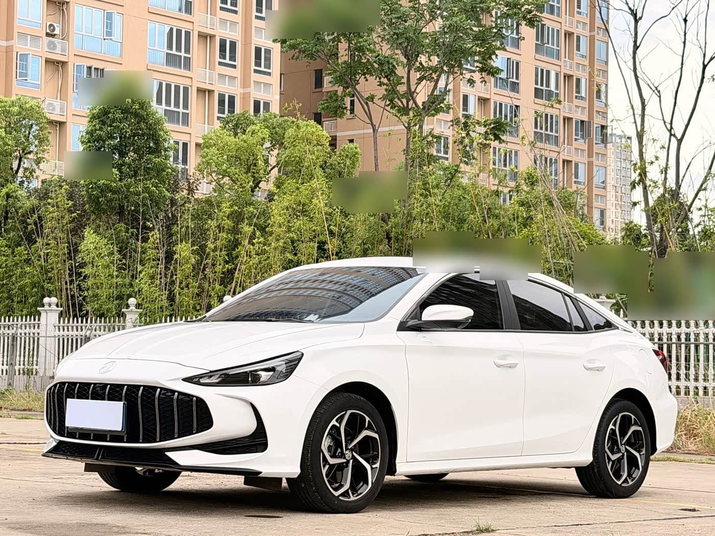 2024 MG MG5 front exterior