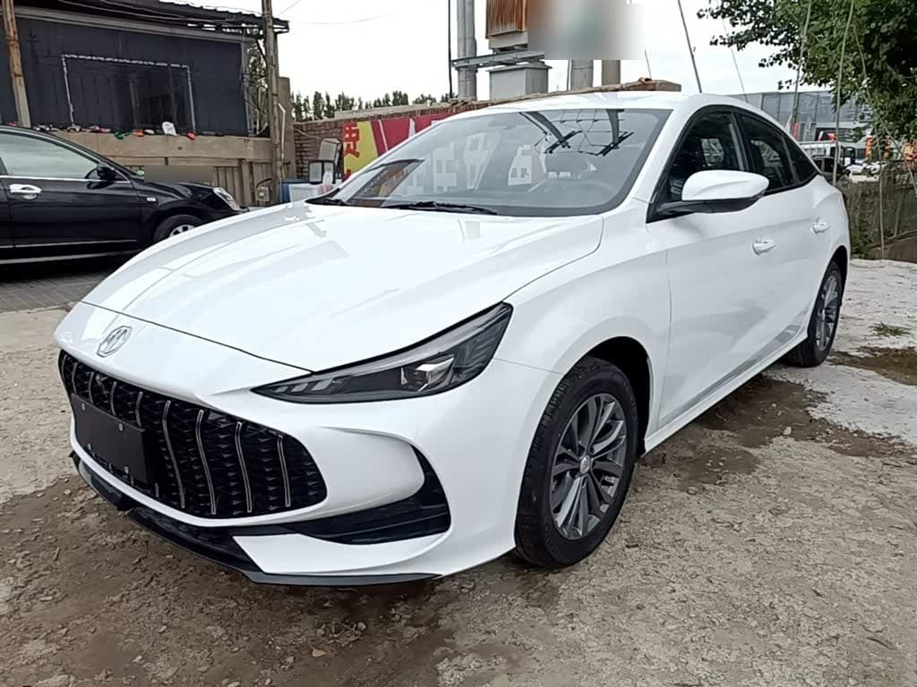 2025 MG MG5 front exterior