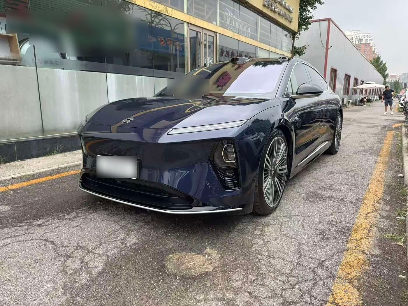 2024 NIO ET9 front exterior