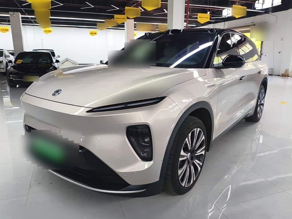 2022 NIO ES8 front exterior