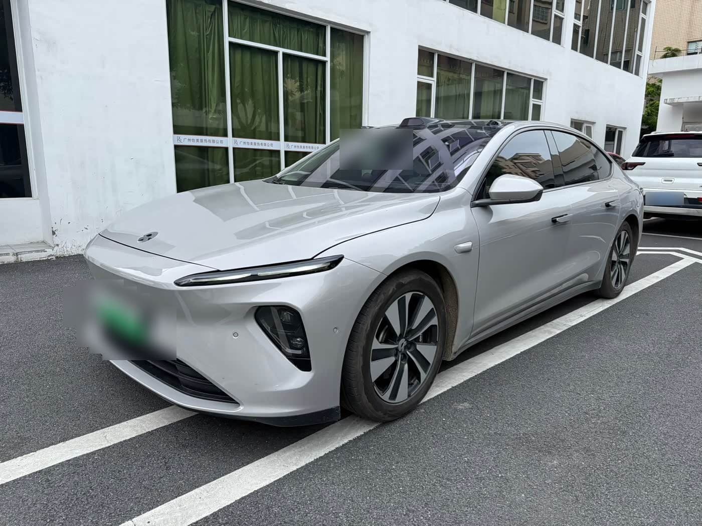 2023 NIO ET7 front exterior