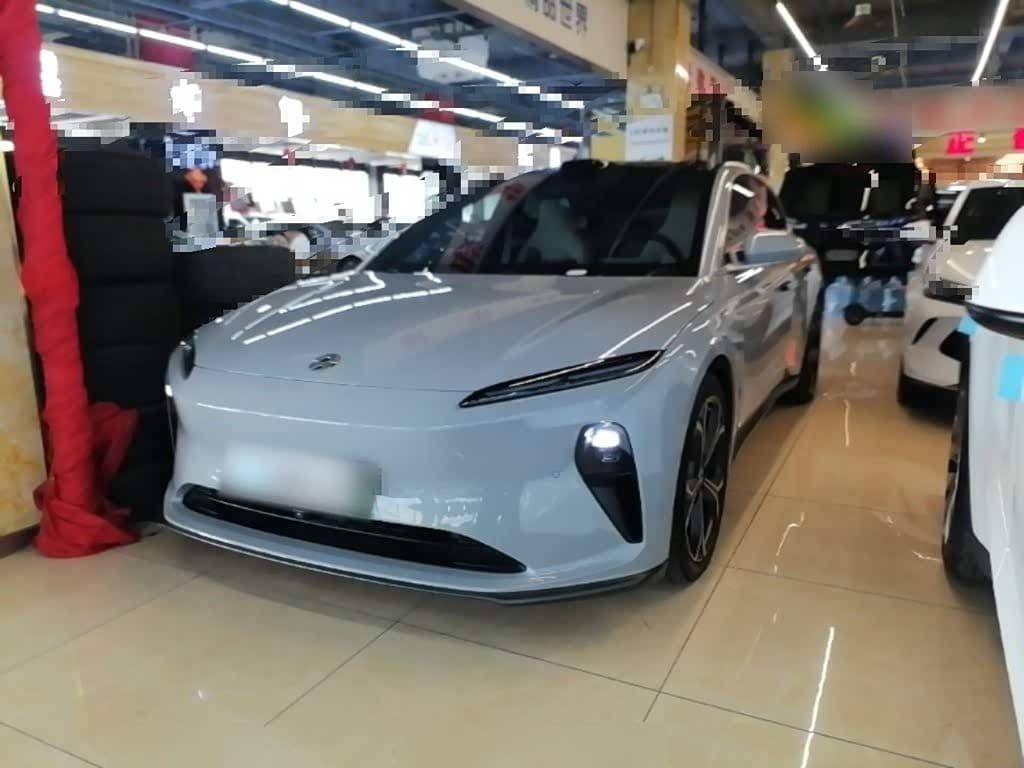 2024 NIO ET5T front exterior