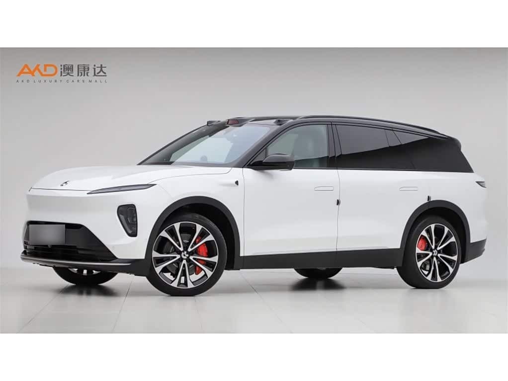2023 NIO ES8 front exterior