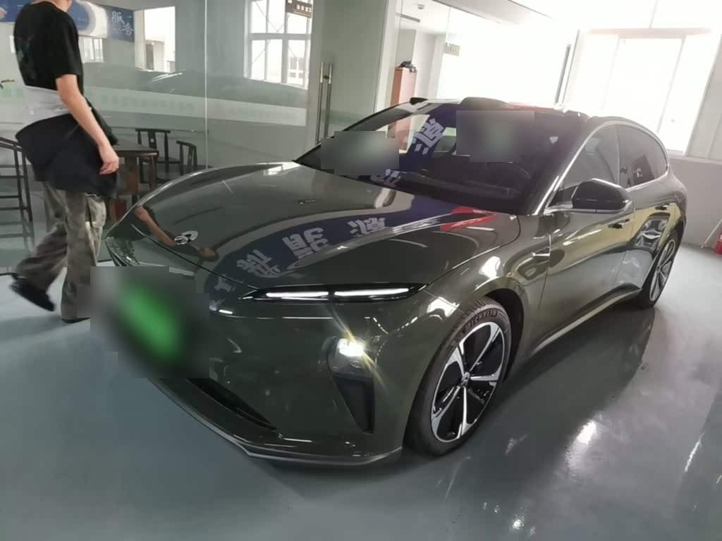 2024 NIO ET5T front exterior