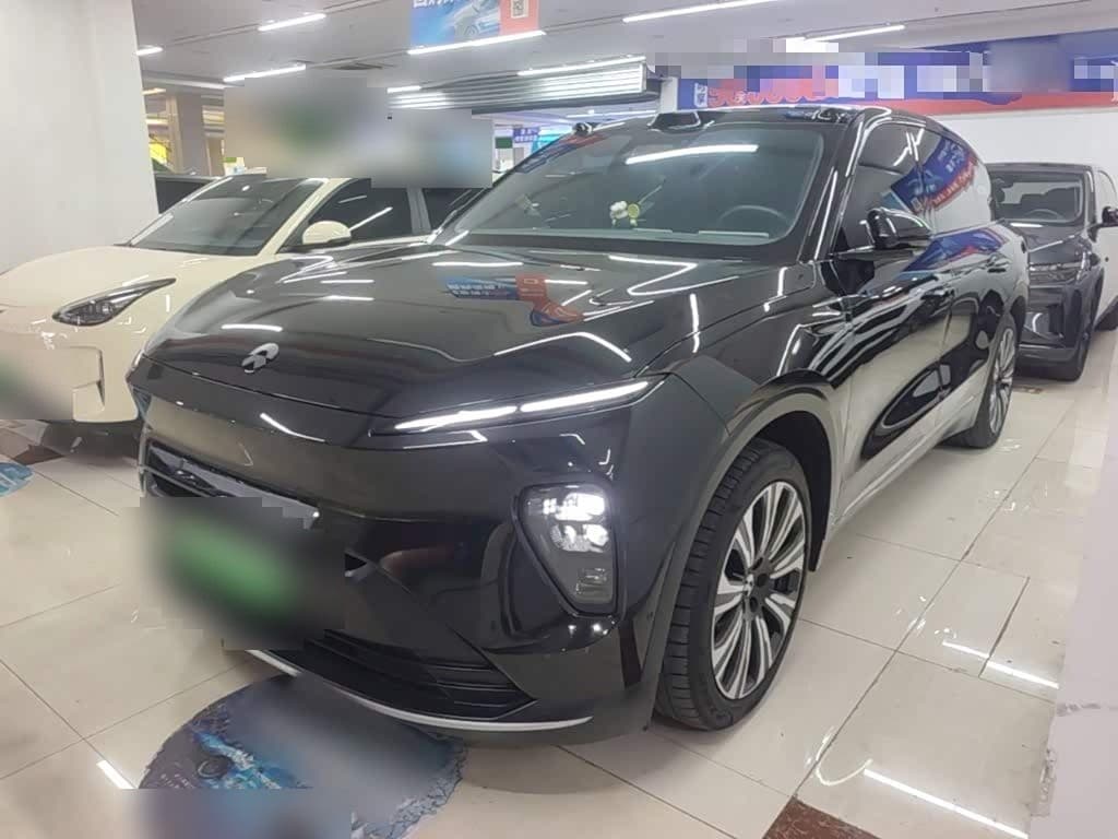 2022 NIO ES8 front exterior