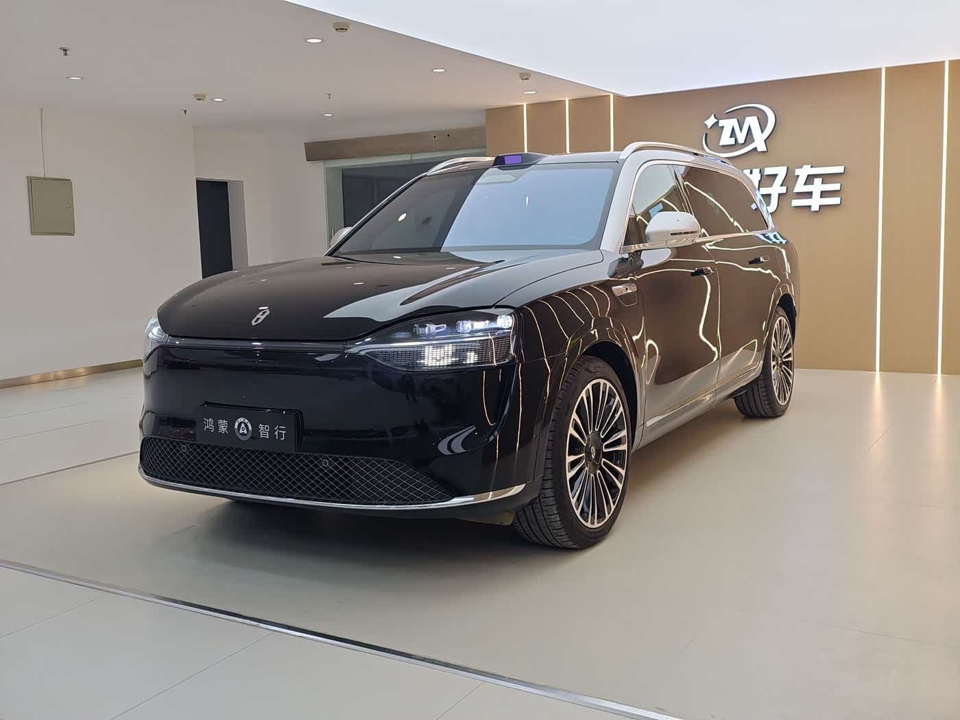 2023 AITO Wenjie AITO M9 front exterior