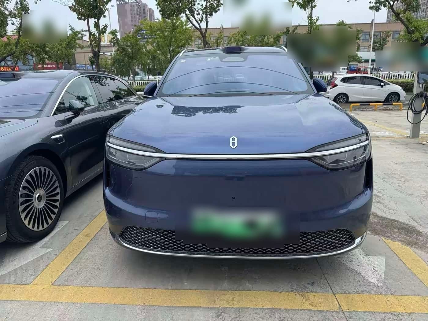 2025 AITO Wenjie AITO M7 front exterior