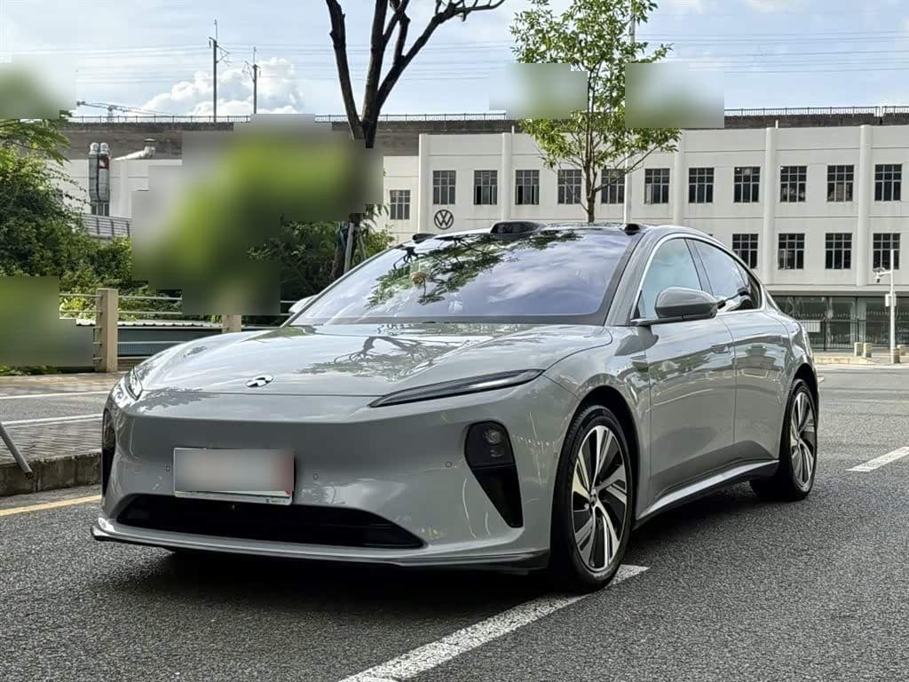 2024 NIO ET5