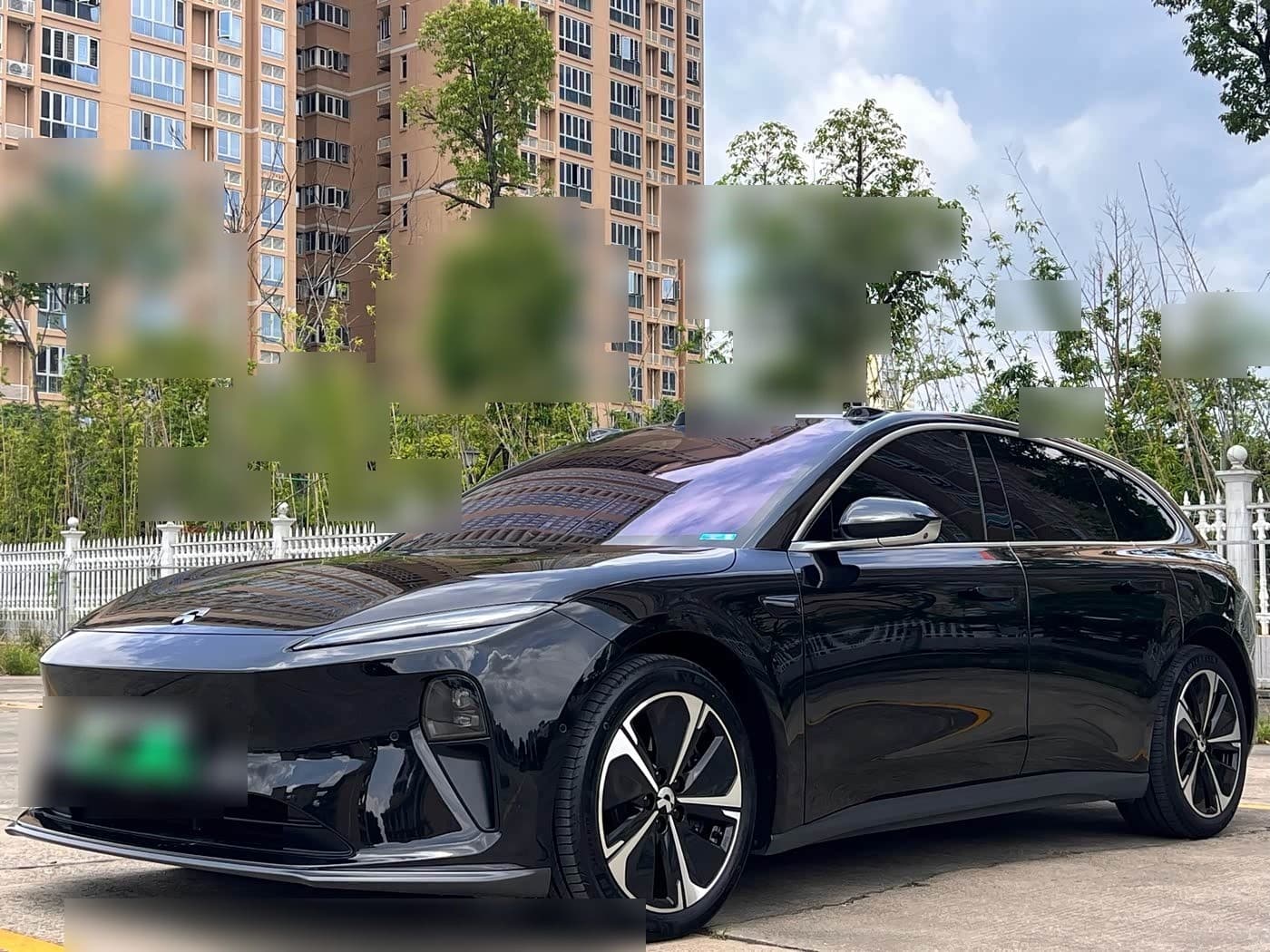 2024 NIO ET5T front exterior