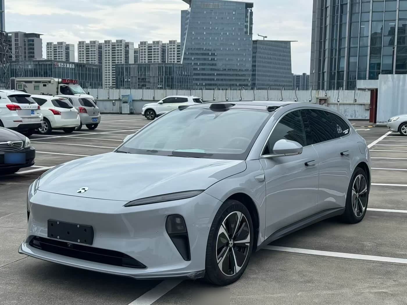 2024 NIO ET5T front exterior