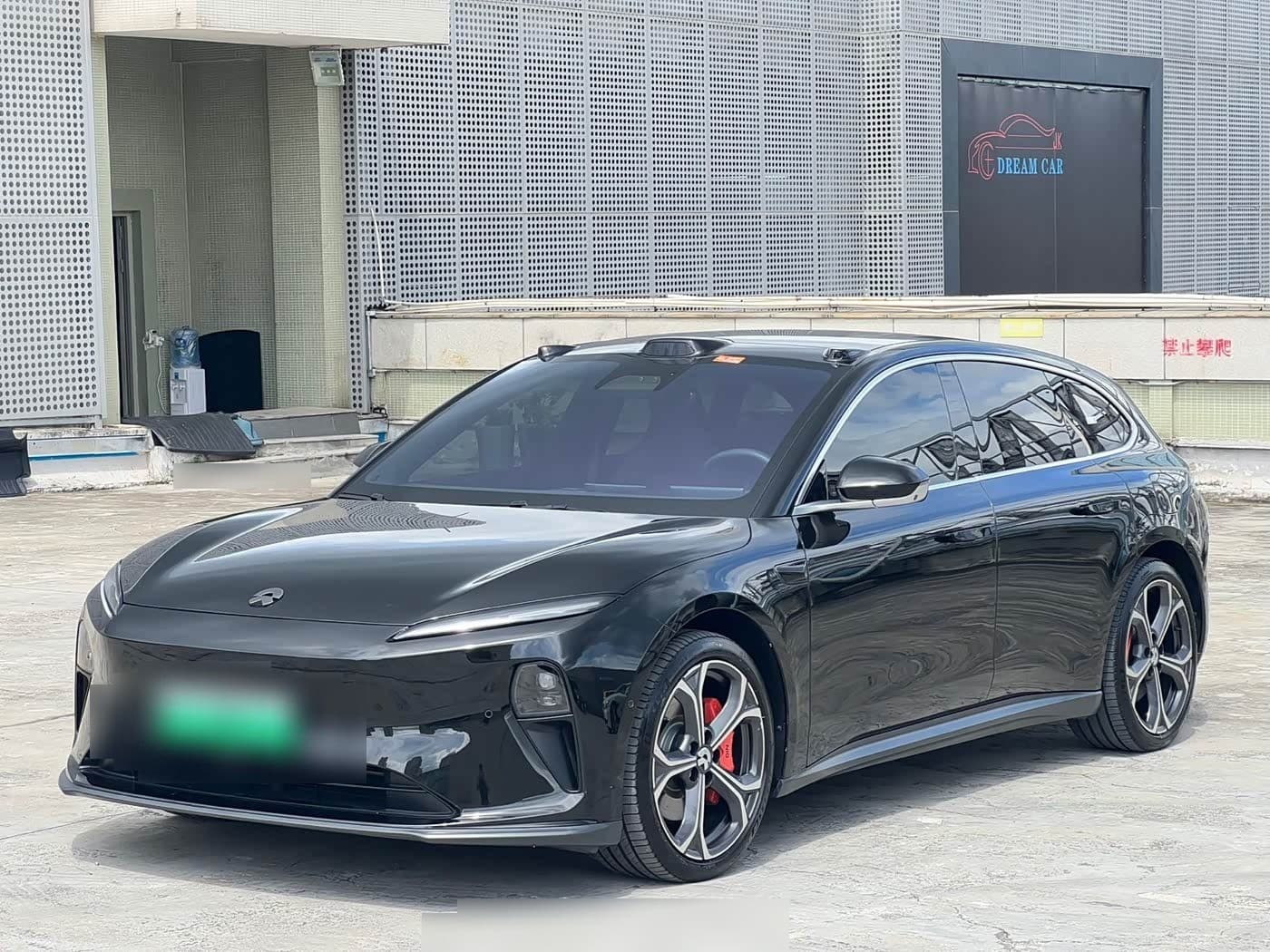 2024 NIO ET5T front exterior