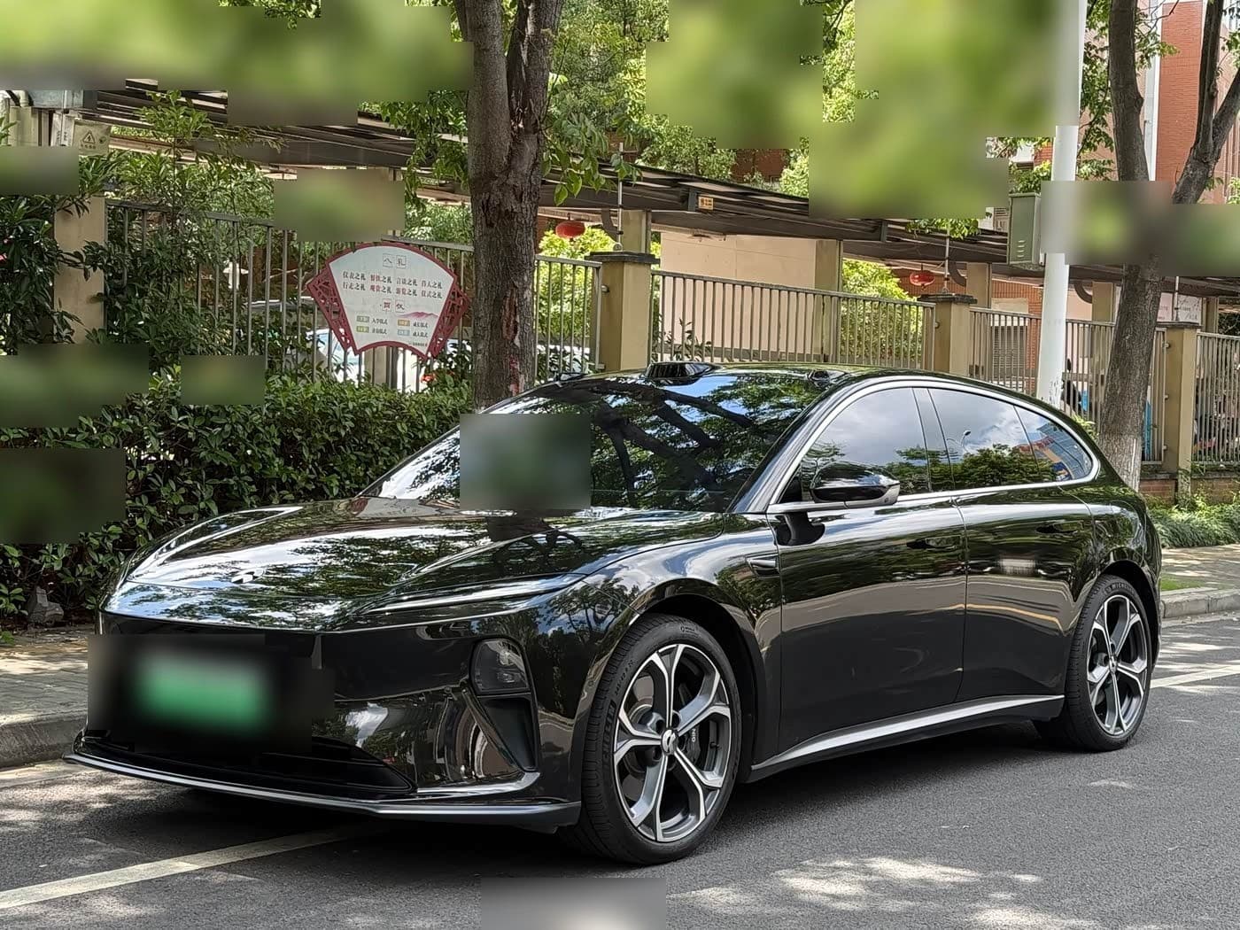 2025 NIO ET5T front exterior