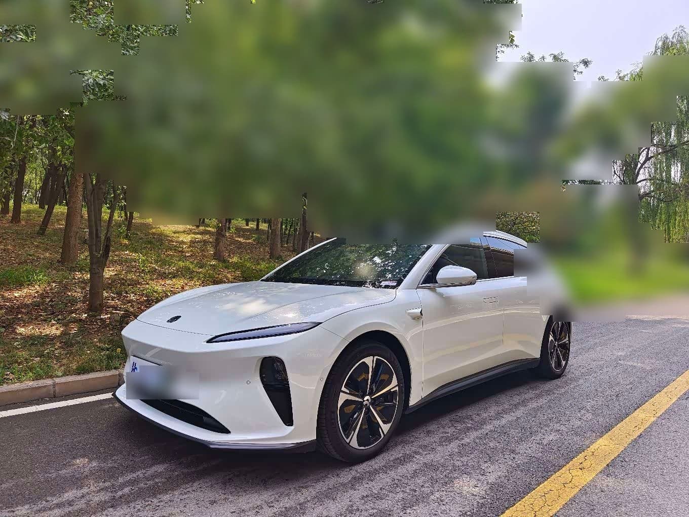 2024 NIO ET5T front exterior
