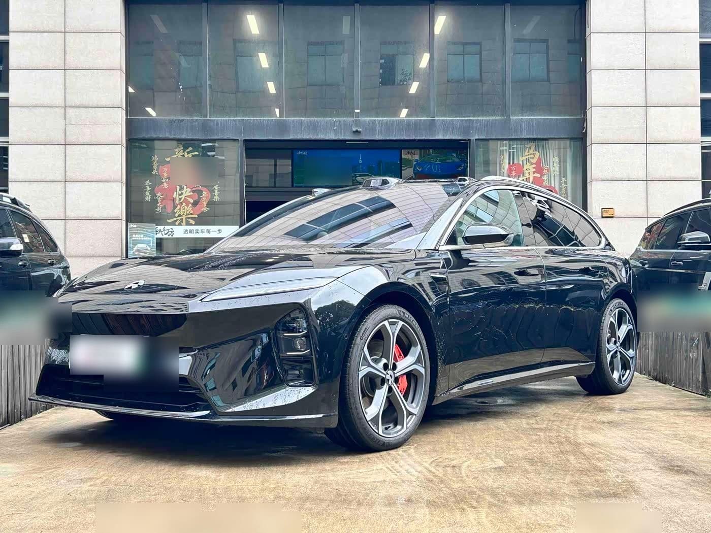 2025 NIO ET5T front exterior