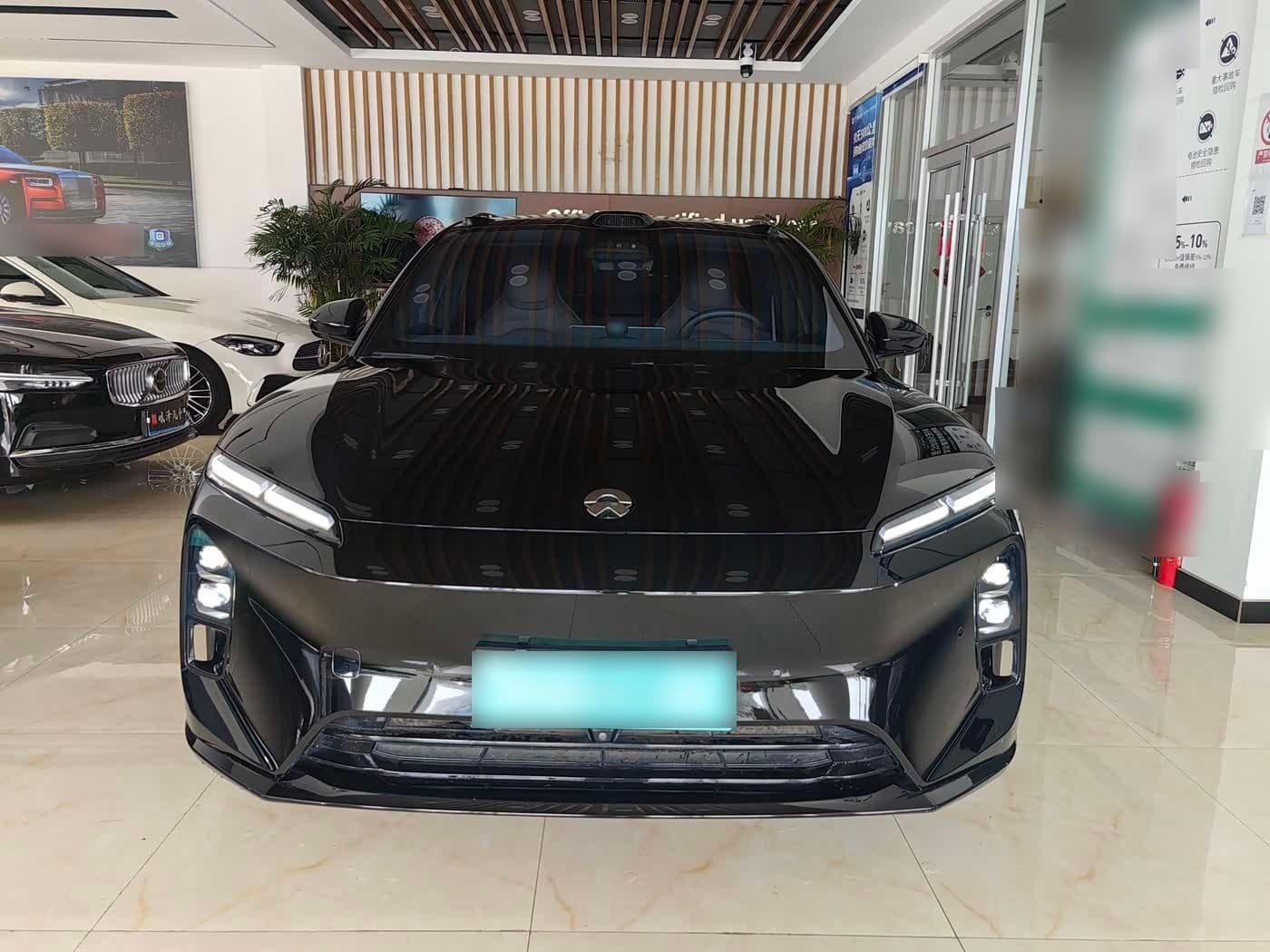 2025 NIO ET5T front exterior