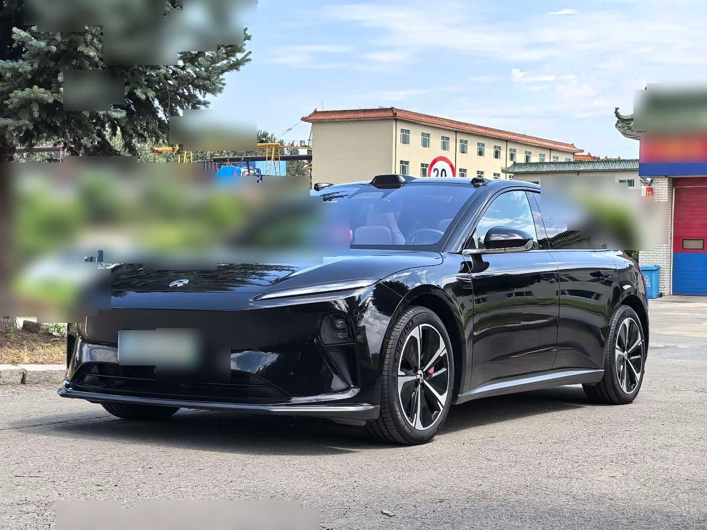 2024 NIO ET5T front exterior