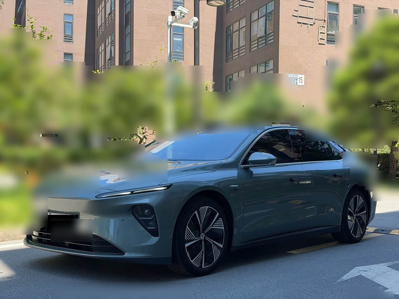 2023 NIO ET7 front exterior