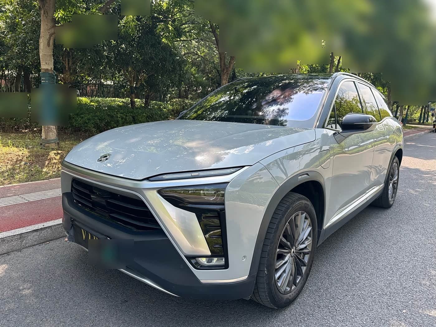 2022 NIO ES8 front exterior