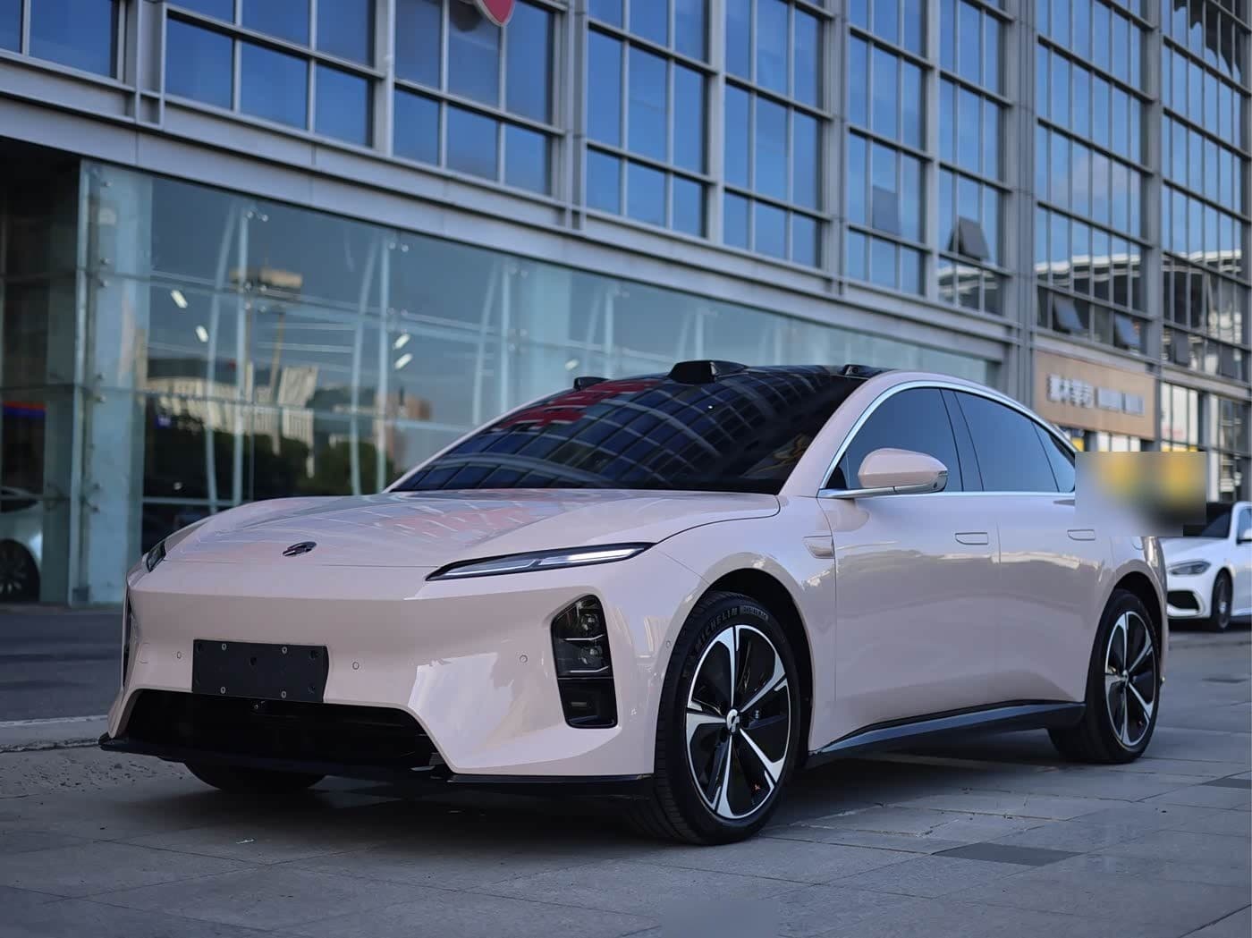2025 NIO ET5 front exterior