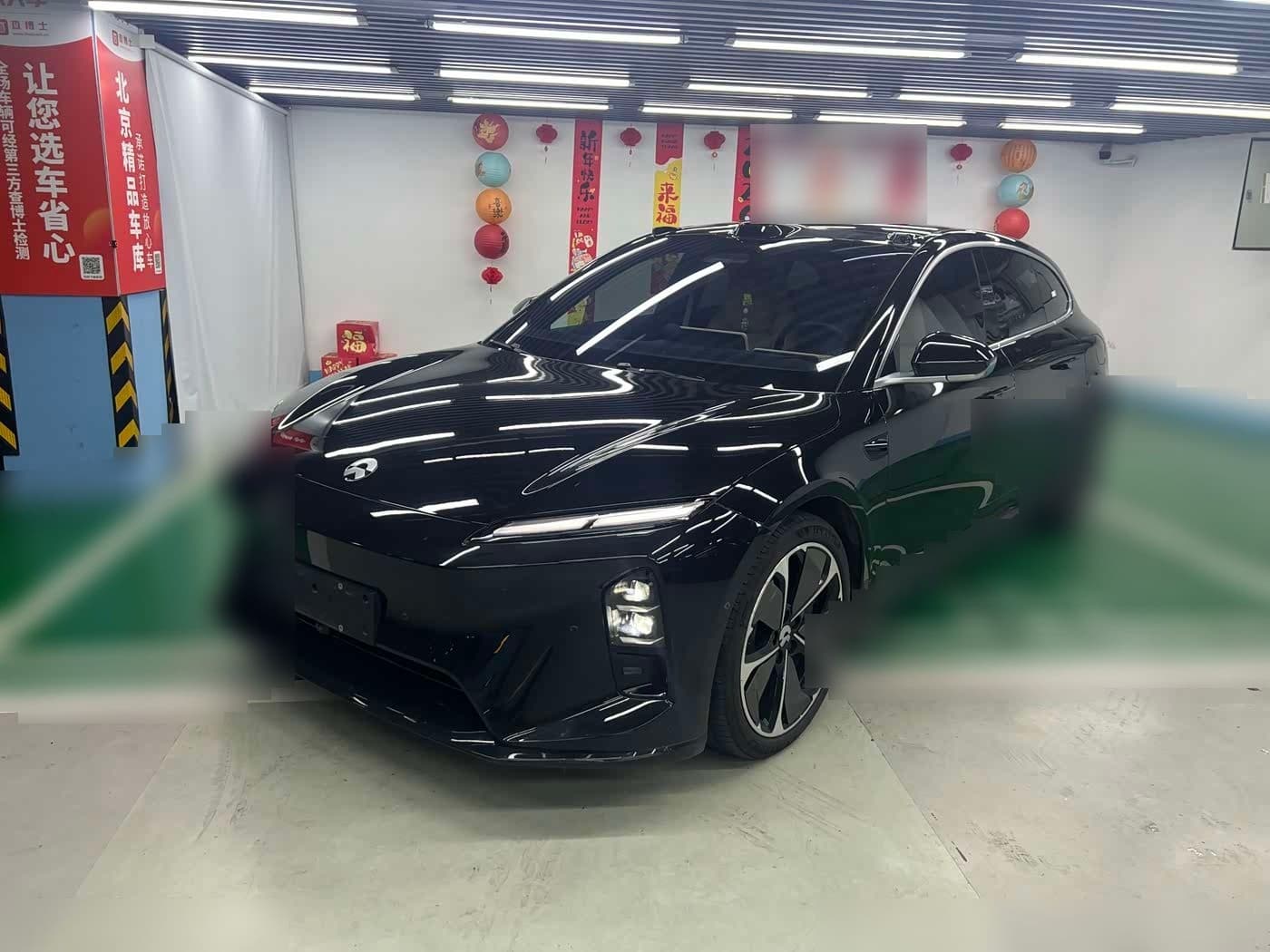 2025 NIO ET5T front exterior