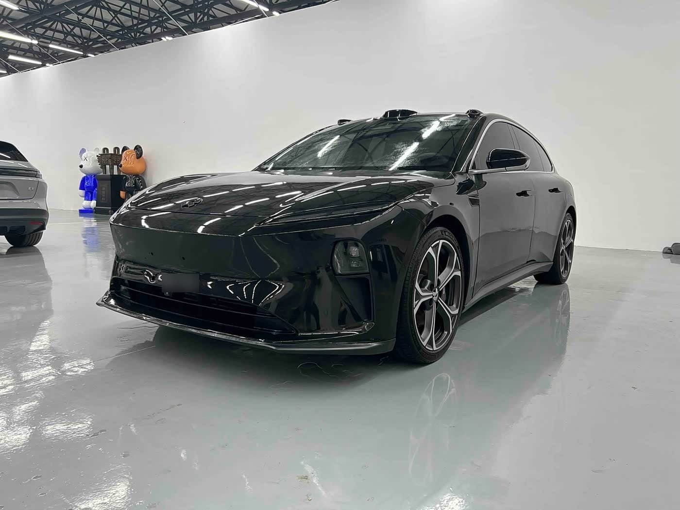 2024 NIO ET5T front exterior