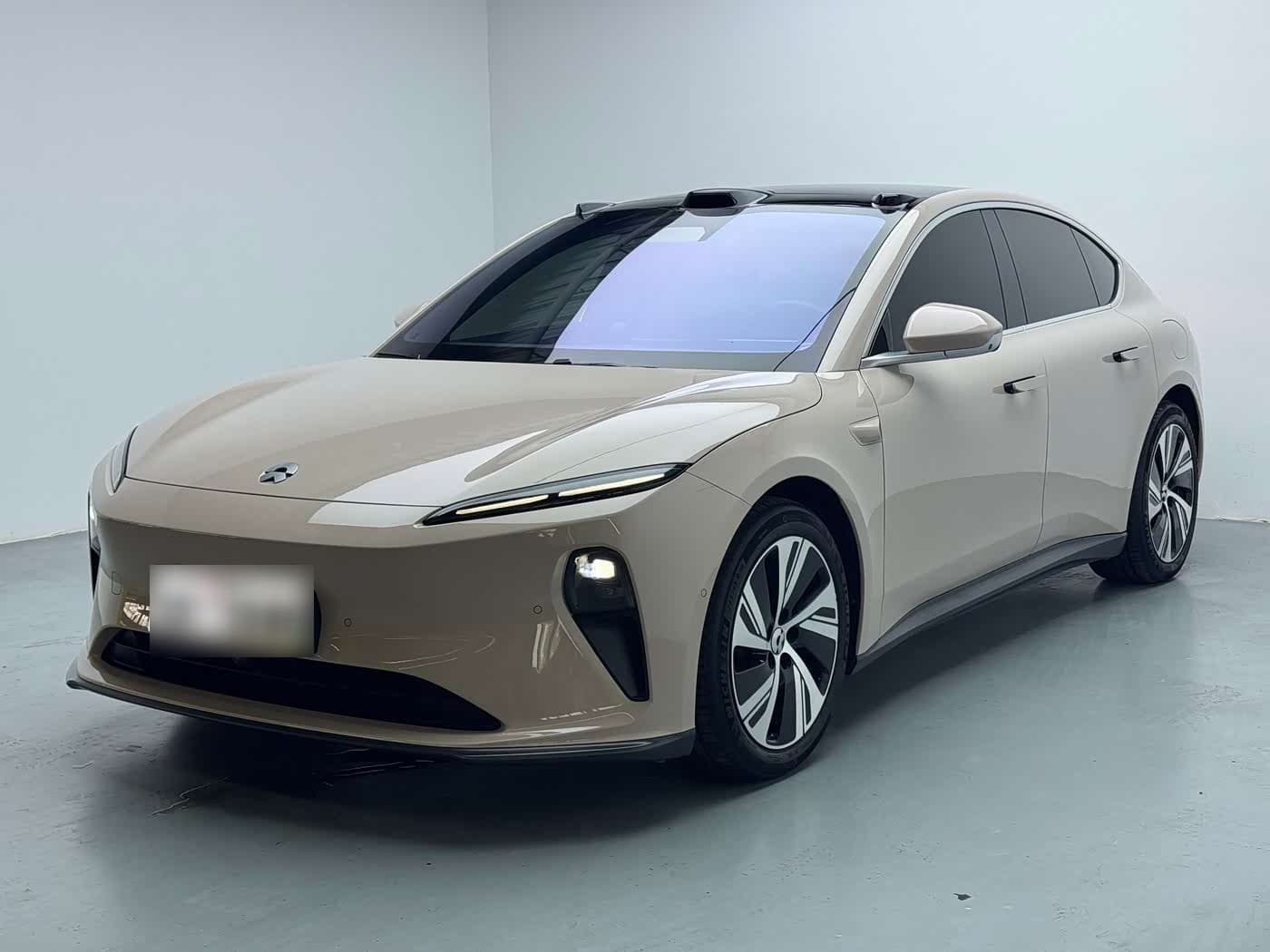 2024 NIO ET5