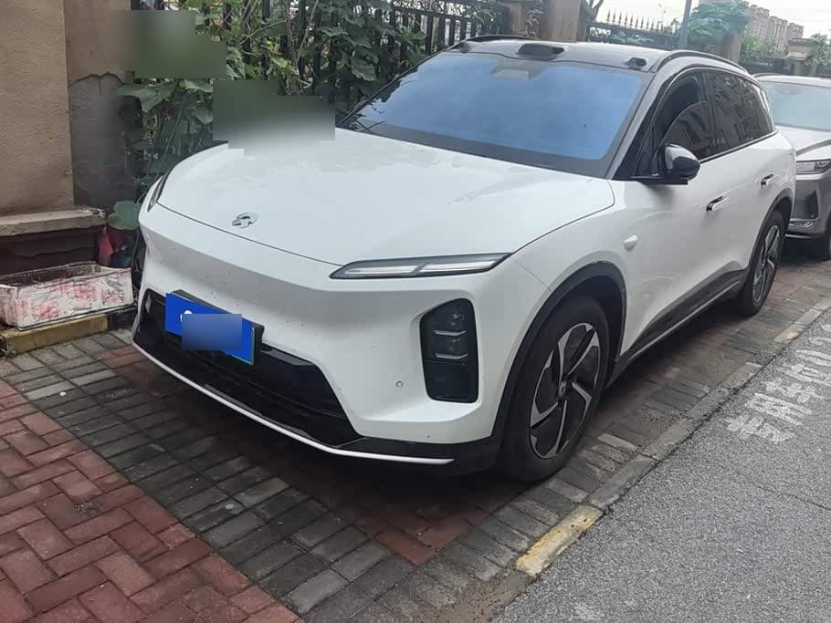 2025 NIO ES6 front exterior