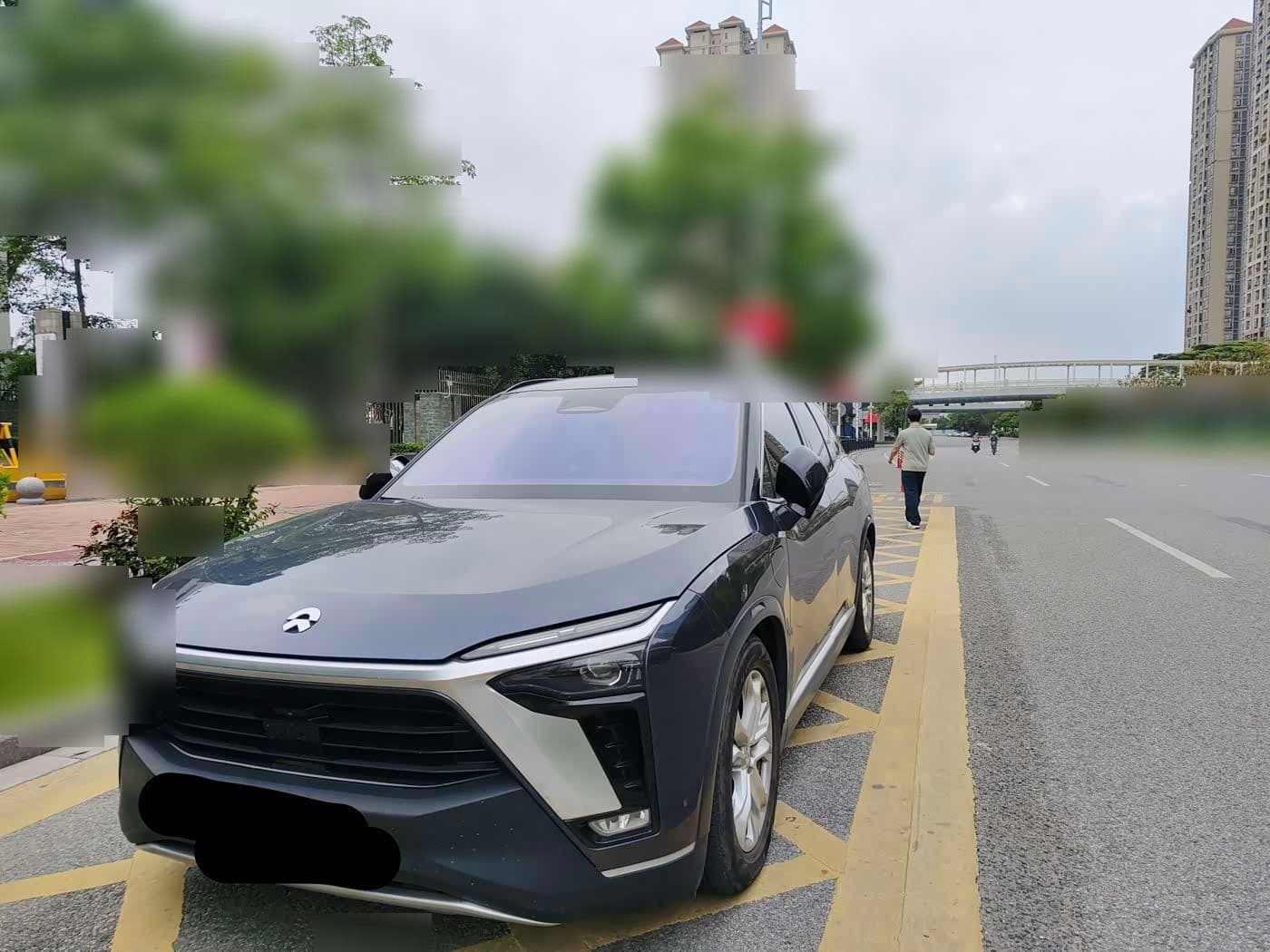 2022 NIO ES8 front exterior
