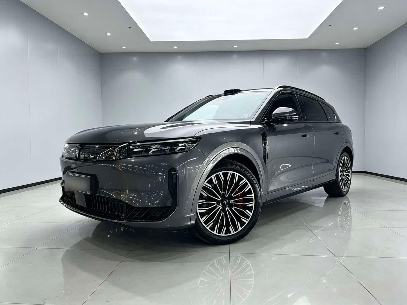 2025 Voyah Auto VOYAH FREE front exterior