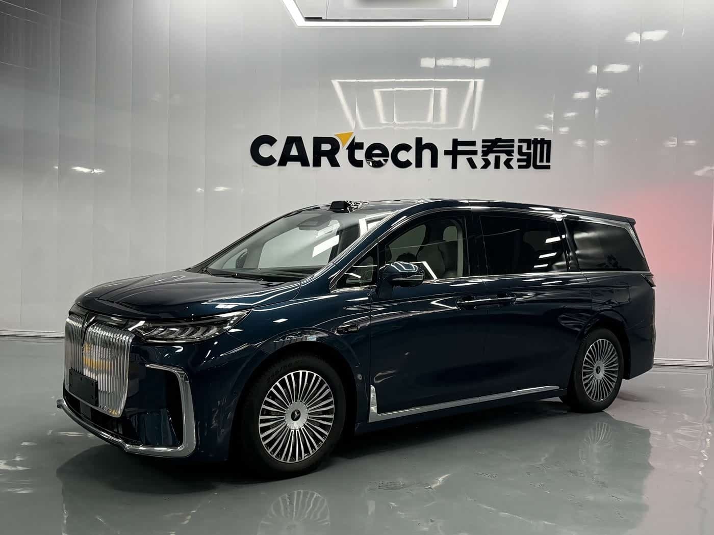 2025 Voyah Auto Voyah Dreamer front exterior