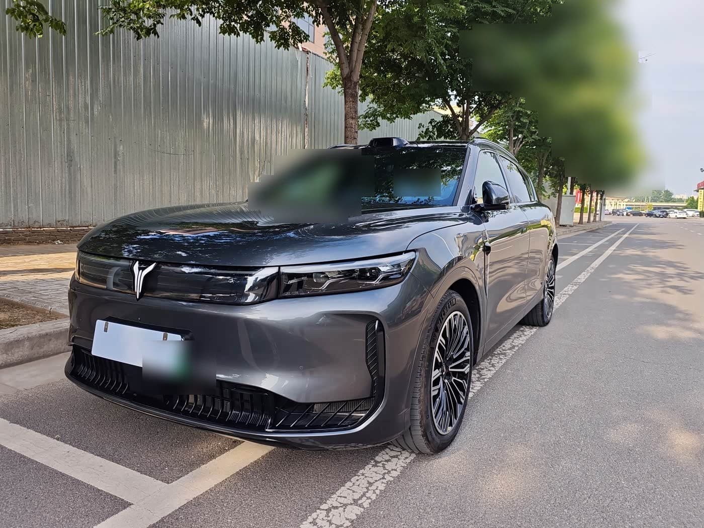 2025 Voyah Auto VOYAH FREE front exterior