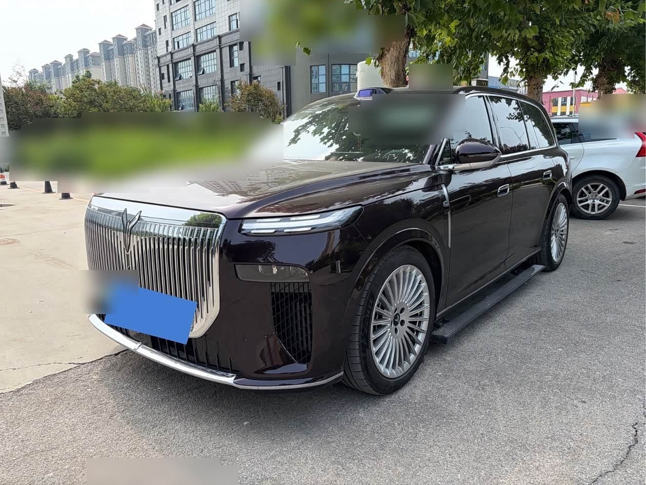 2025 Voyah Auto VOYAH Taisan front exterior
