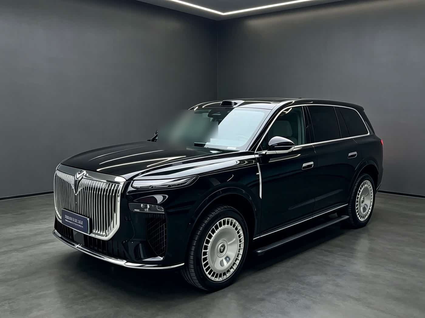 2025 Voyah Auto VOYAH Taisan front exterior