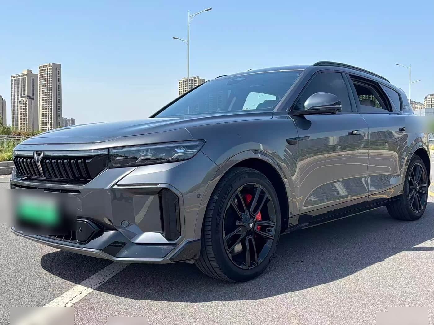2024 Voyah Auto VOYAH FREE front exterior