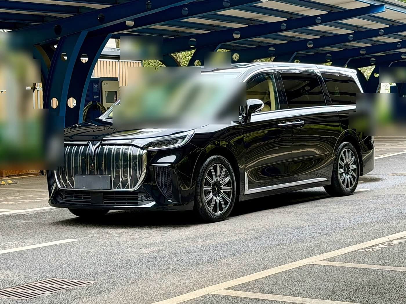 2024 Voyah Auto Voyah Dreamer front exterior