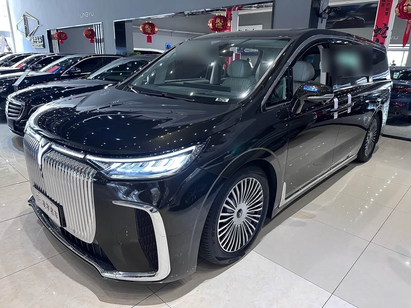 2024 Voyah Auto Voyah Dreamer front exterior