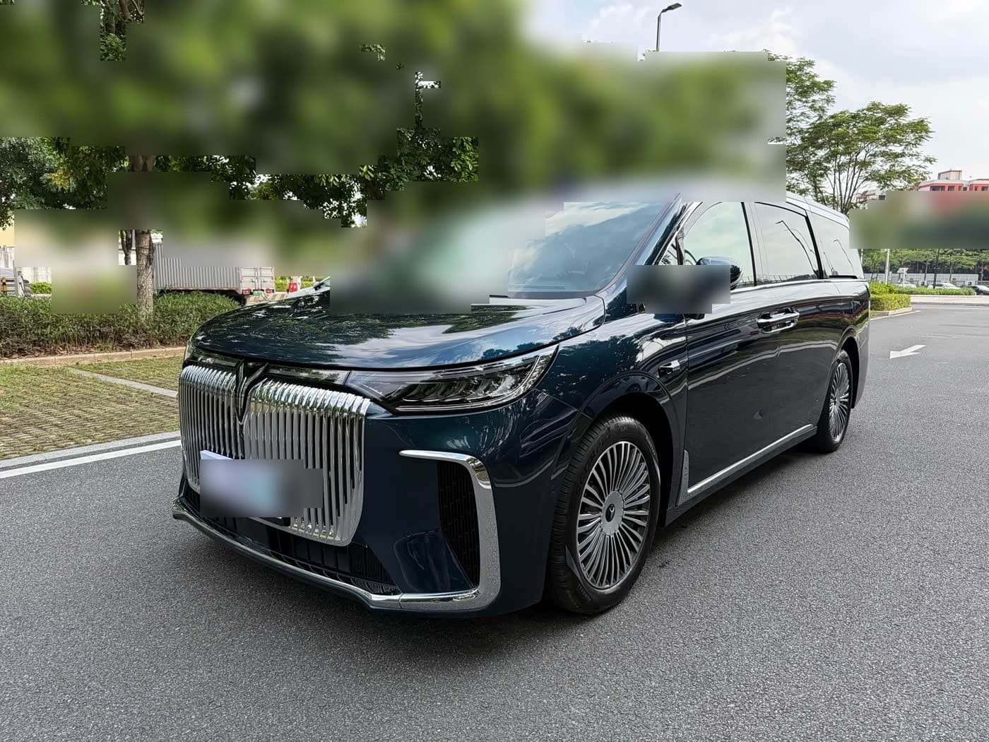 2024 Voyah Auto Voyah Dreamer front exterior