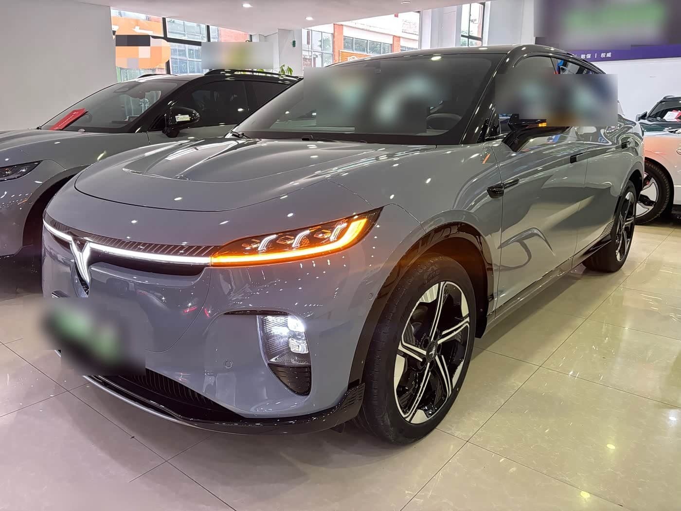 2024 Voyah Auto Voyah Zhiyin front exterior
