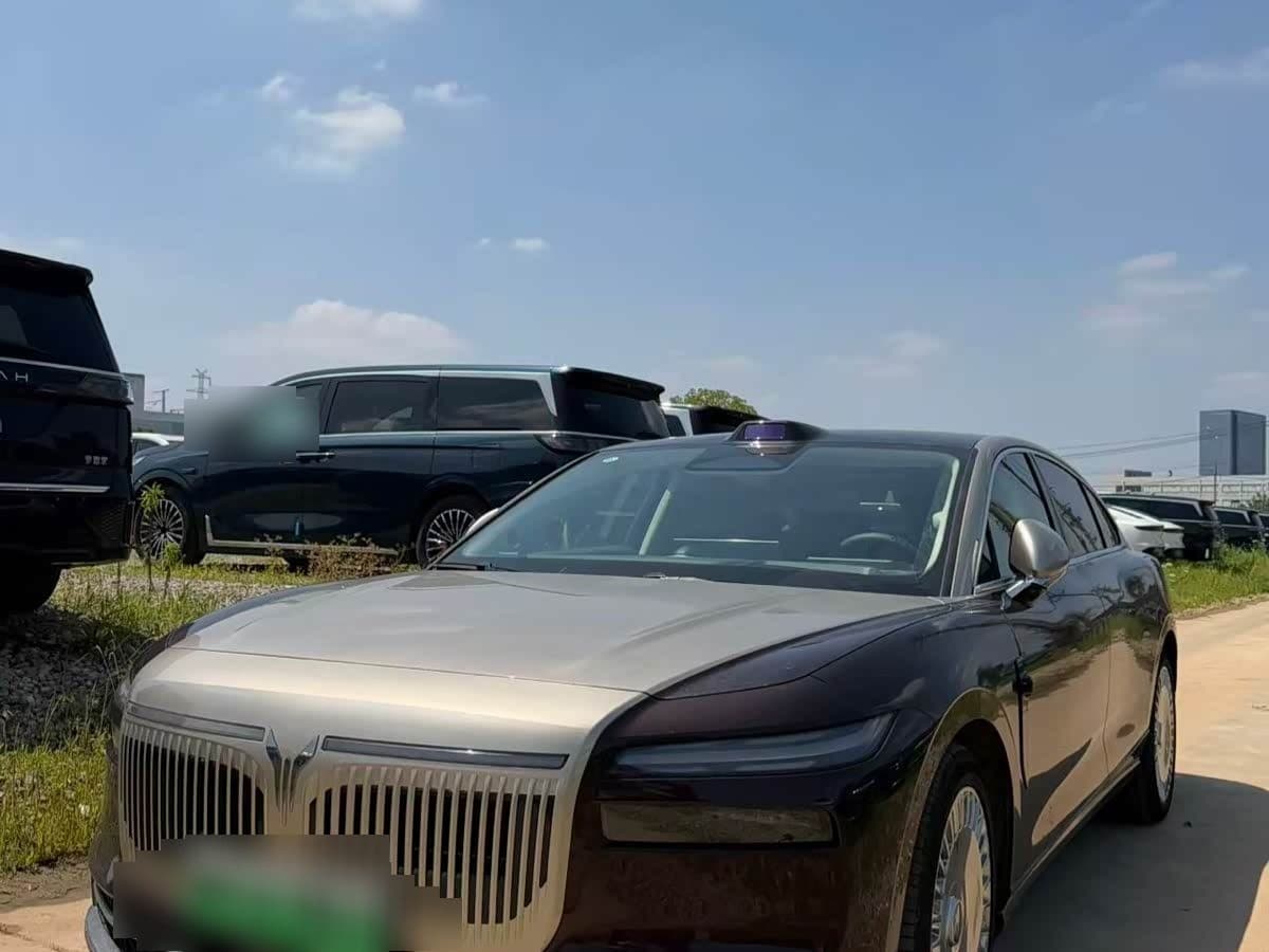 2025 Voyah Auto VOYAH Zhuiguang L front exterior