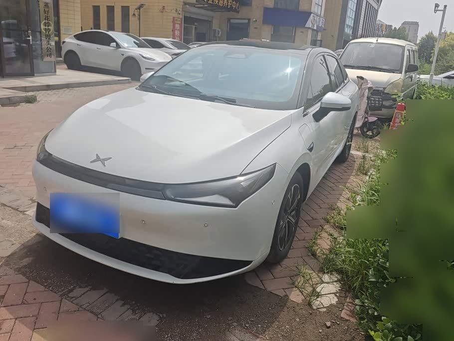 2023 XPeng P5 front exterior