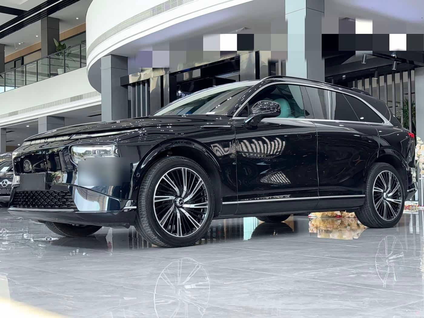 2023 XPeng G9 front exterior