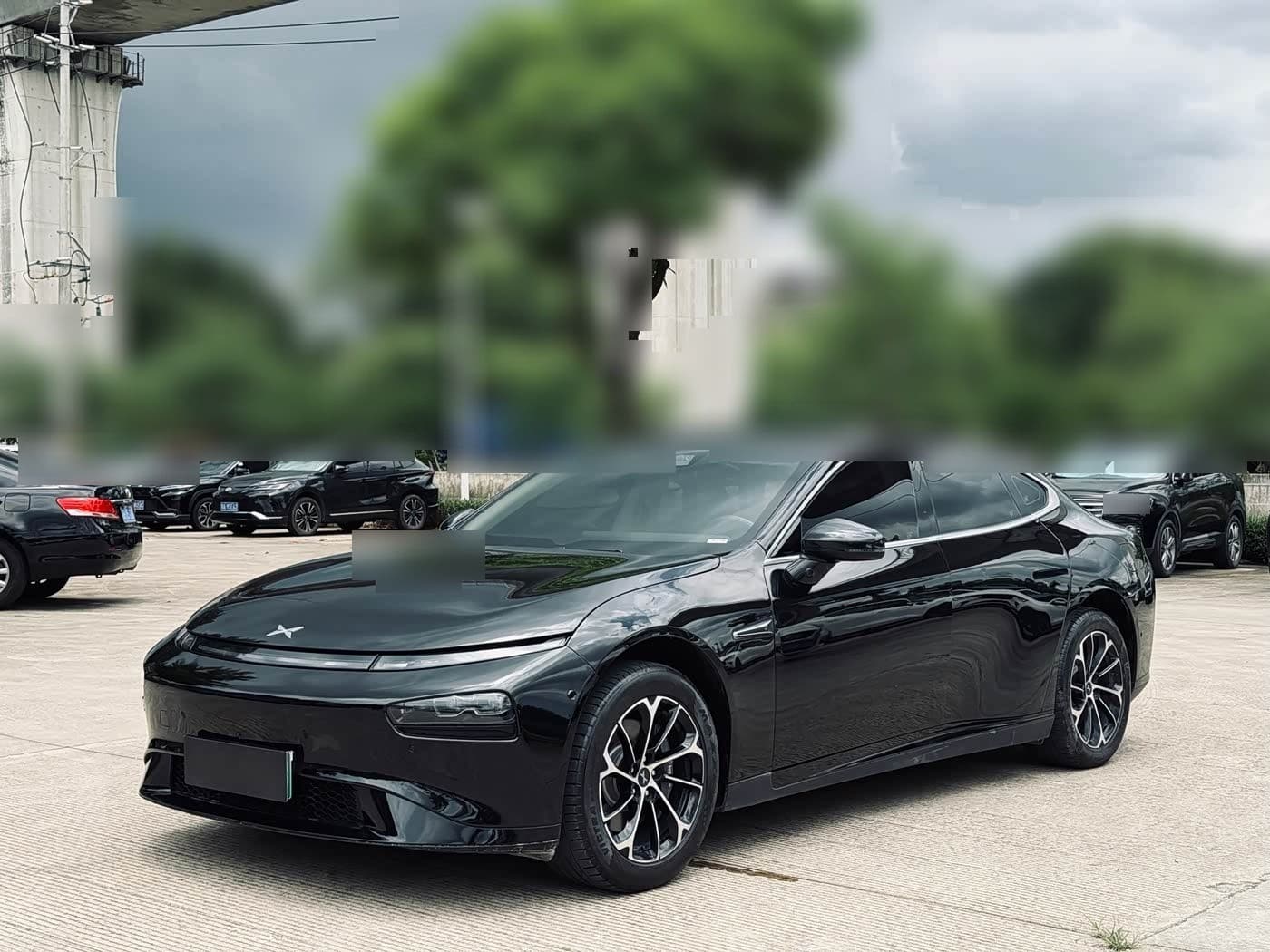 2022 XPeng P7 front exterior