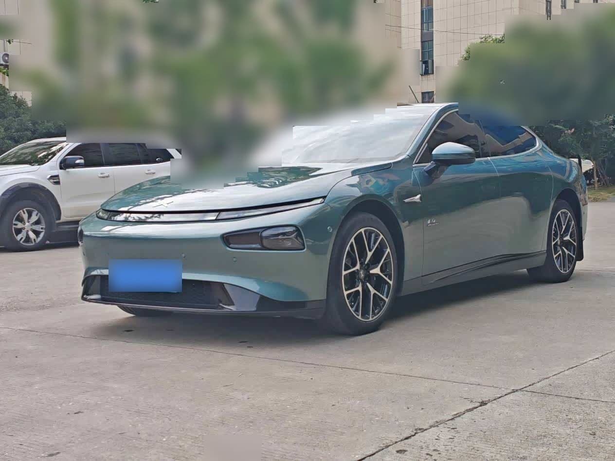 2023 XPeng P7 front exterior