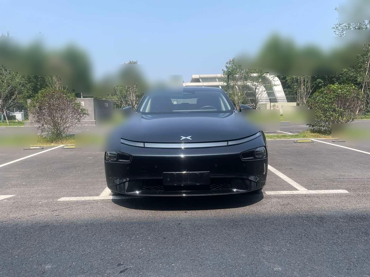 2023 XPeng P7 front exterior